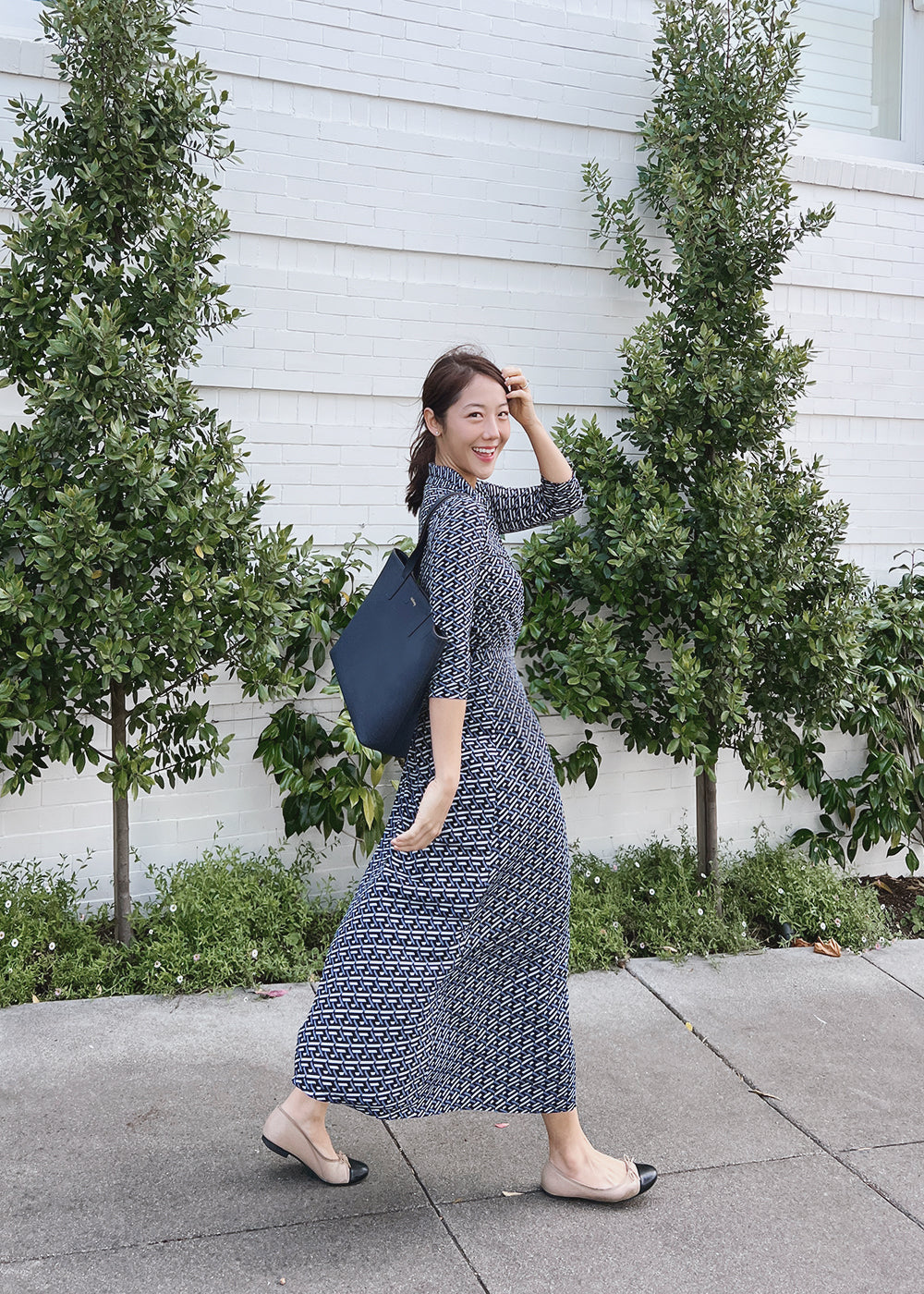 Ashberry Smart Tote Bag