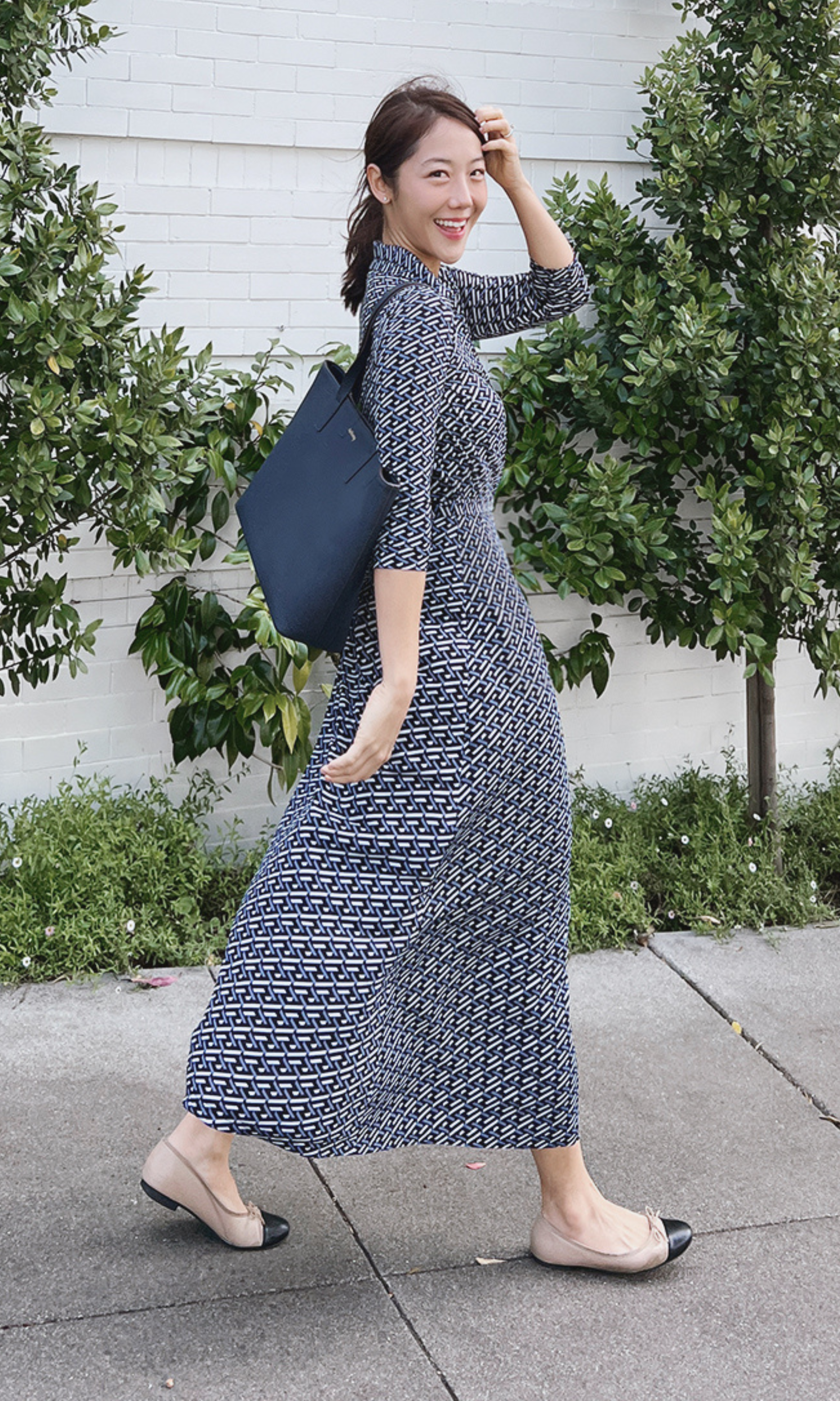 Ashberry Smart Tote Bag