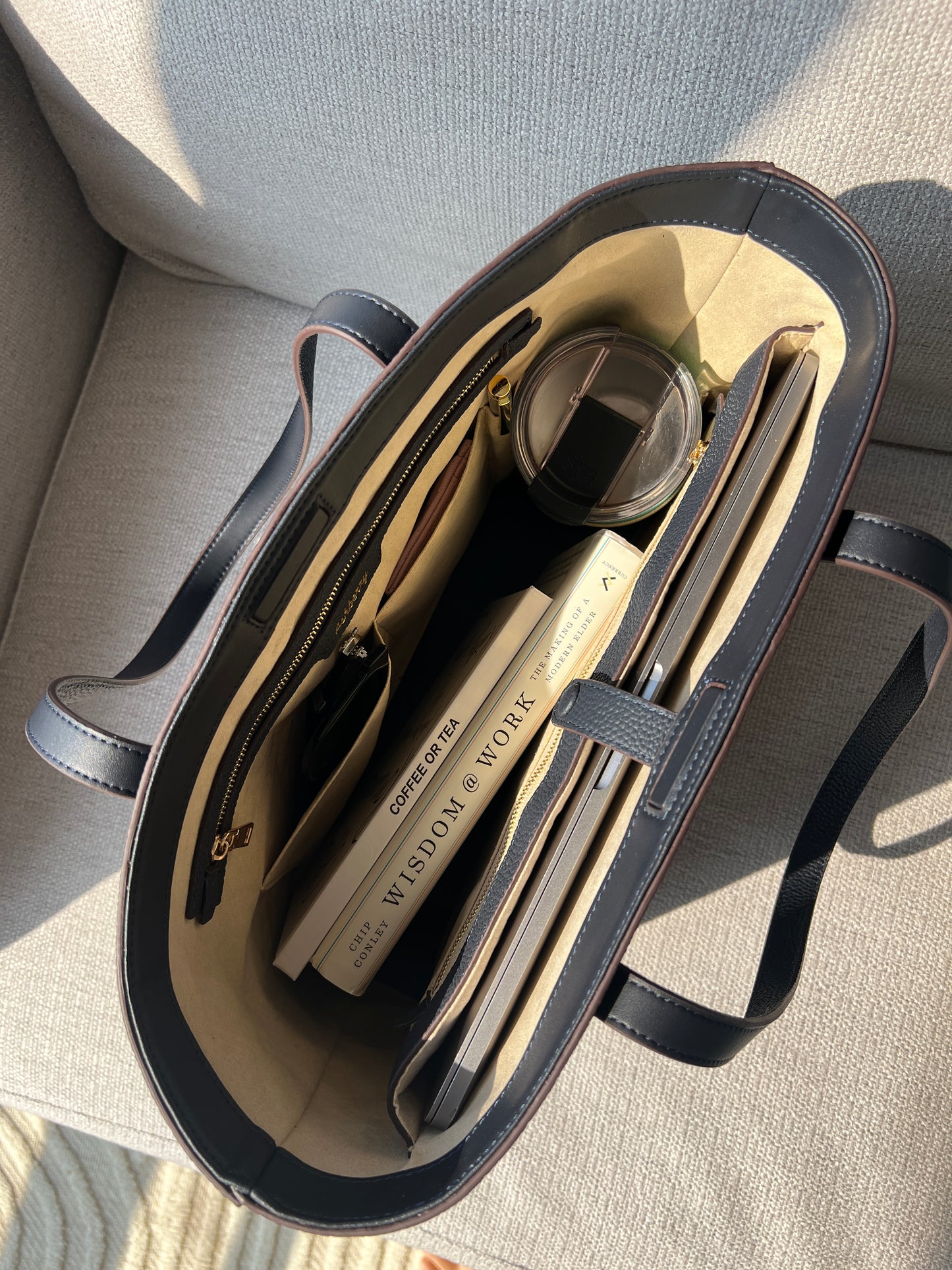 Ashberry Smart Tote Bag