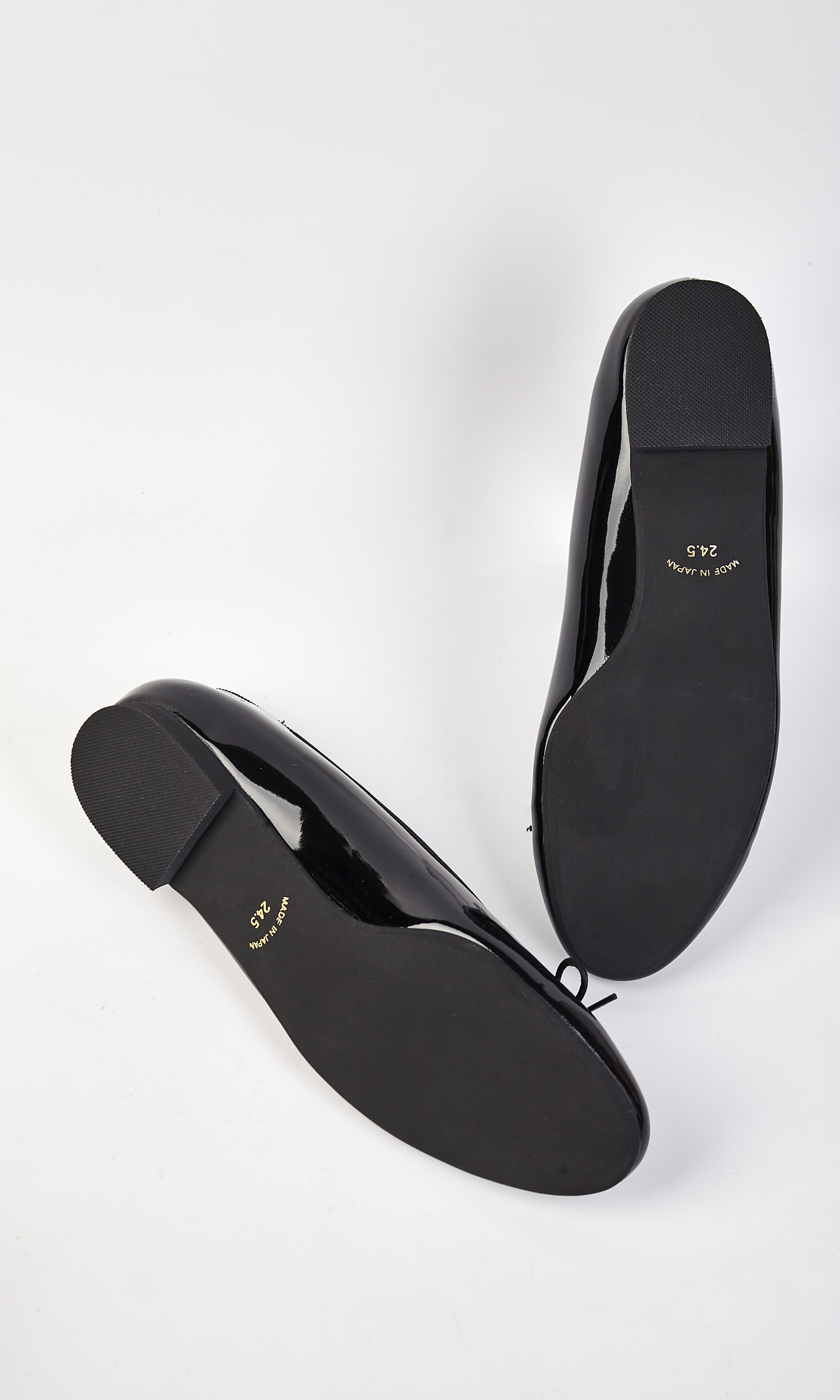 Enamel Black Cloud Flats