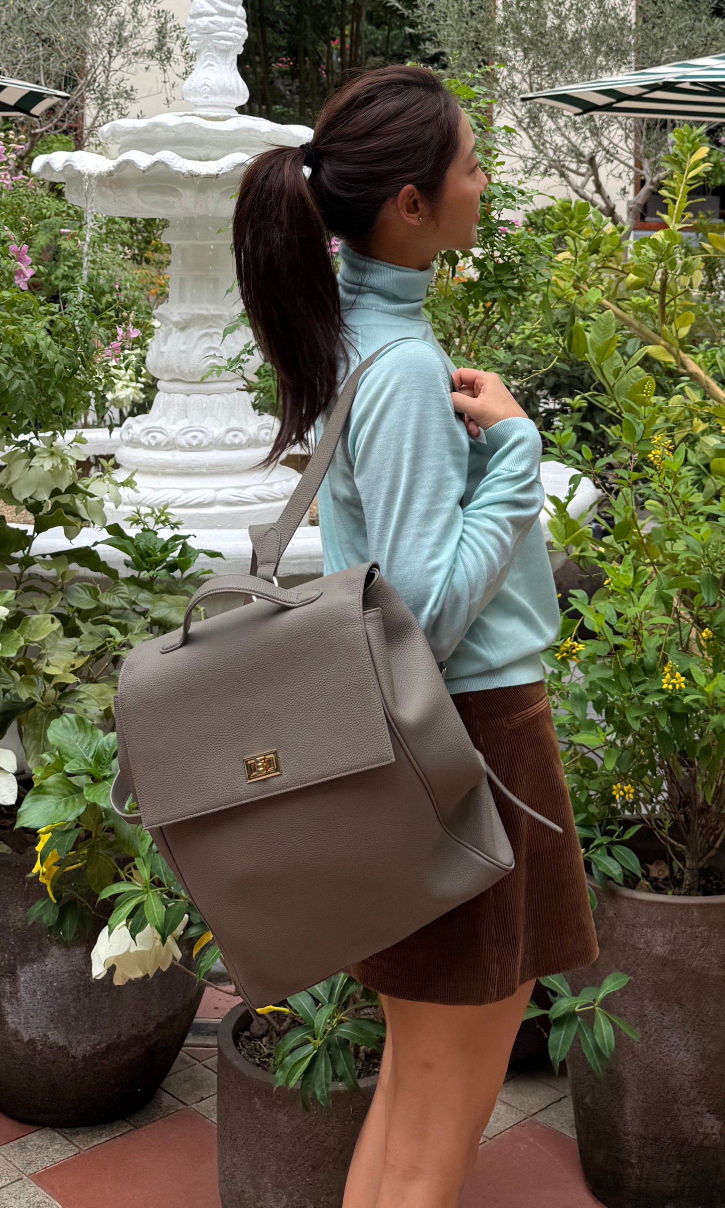 Éclat Cashmere Turtleneck