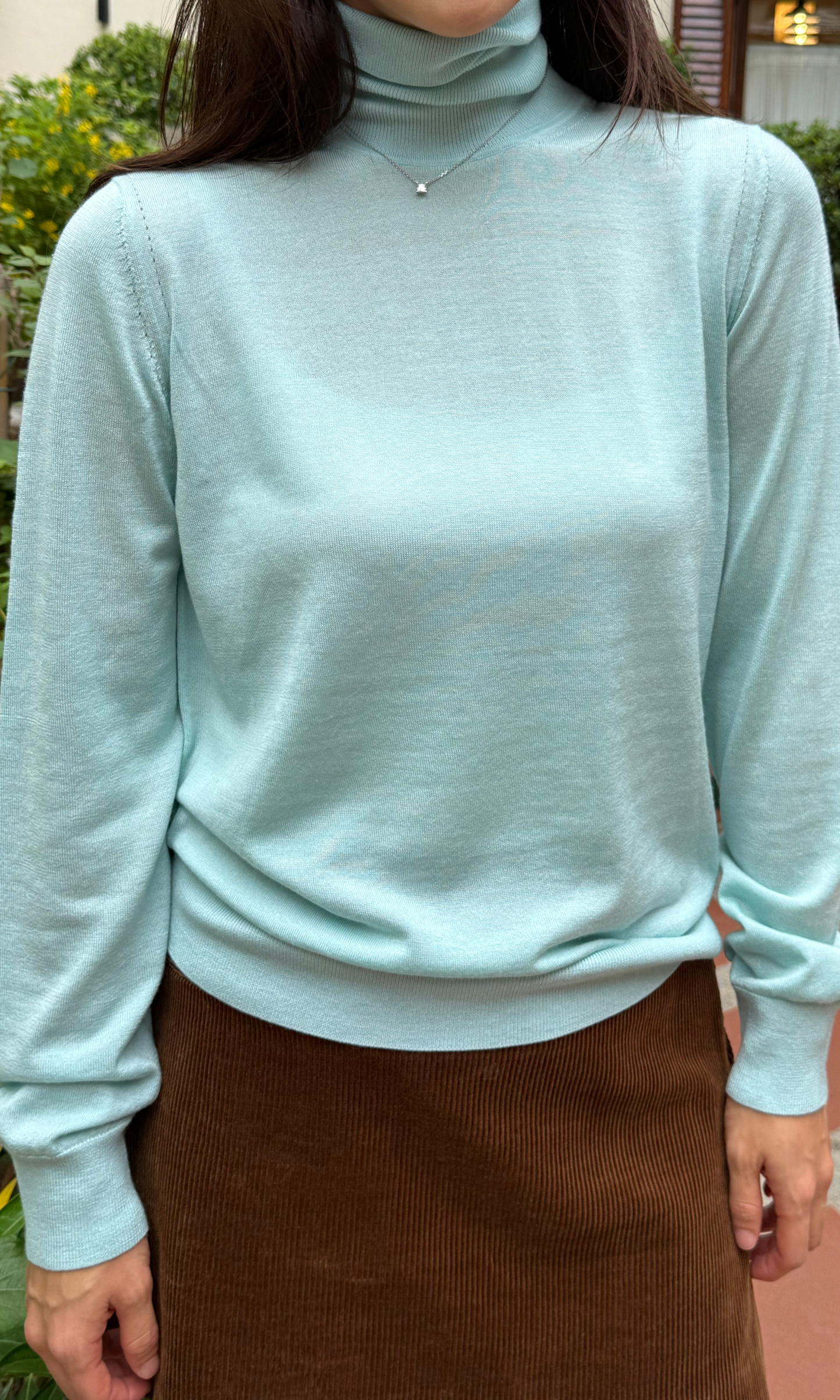 Éclat Cashmere Turtleneck