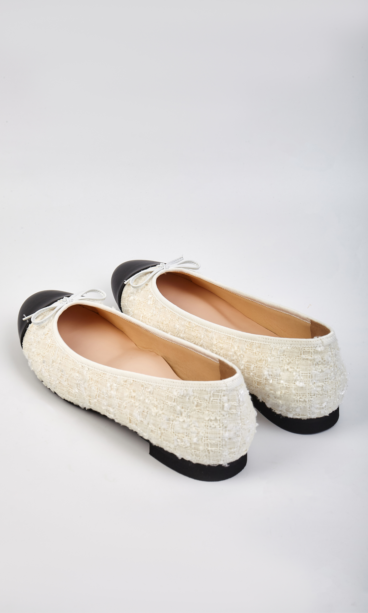 白呢雲朵平底鞋