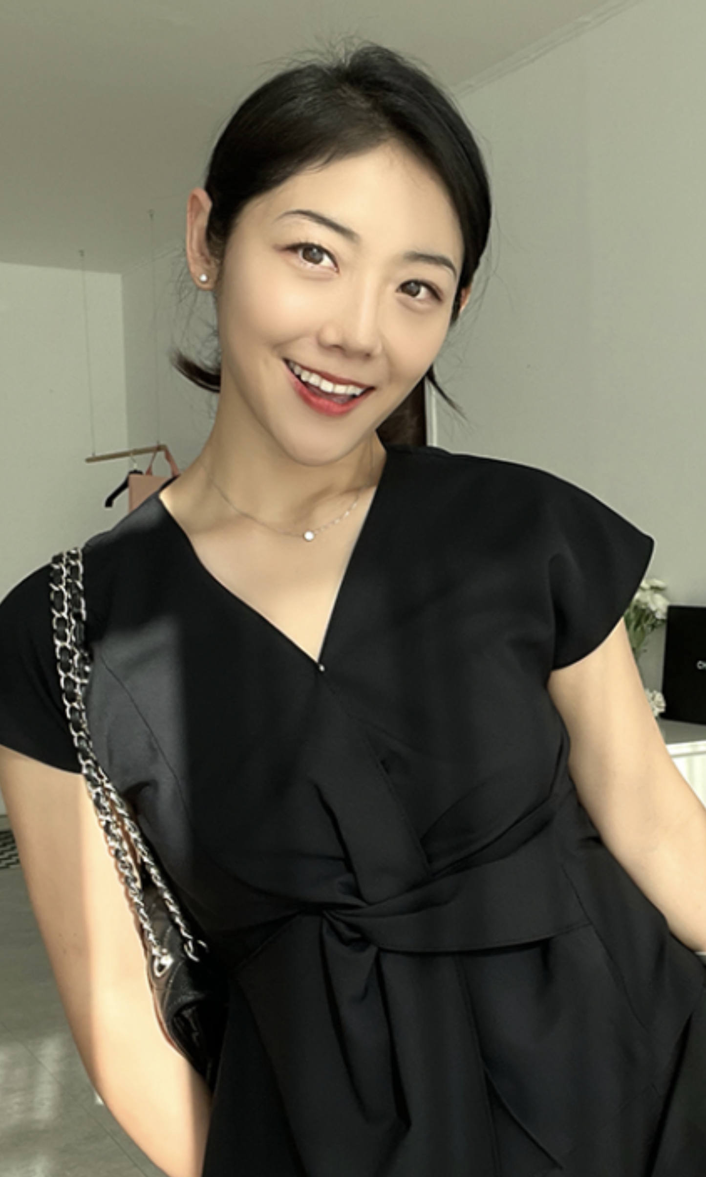 Classic 16 Moissanite Solitaire Necklace (Ready to Wear)