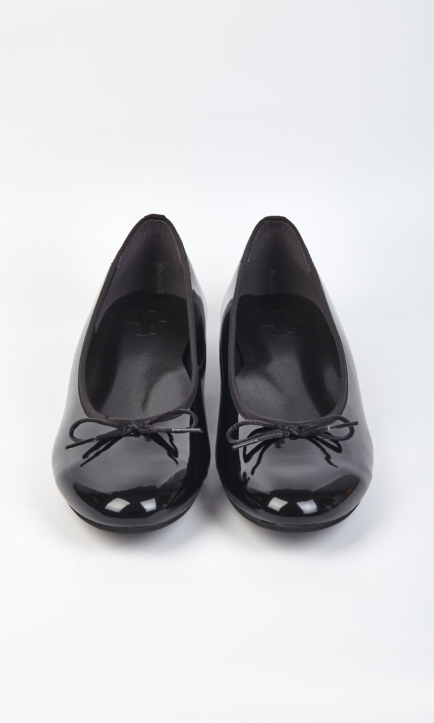 Enamel Black Cloud Flats